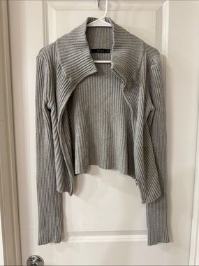 Deluc Gray Ribbed Zip-Up Cardigan